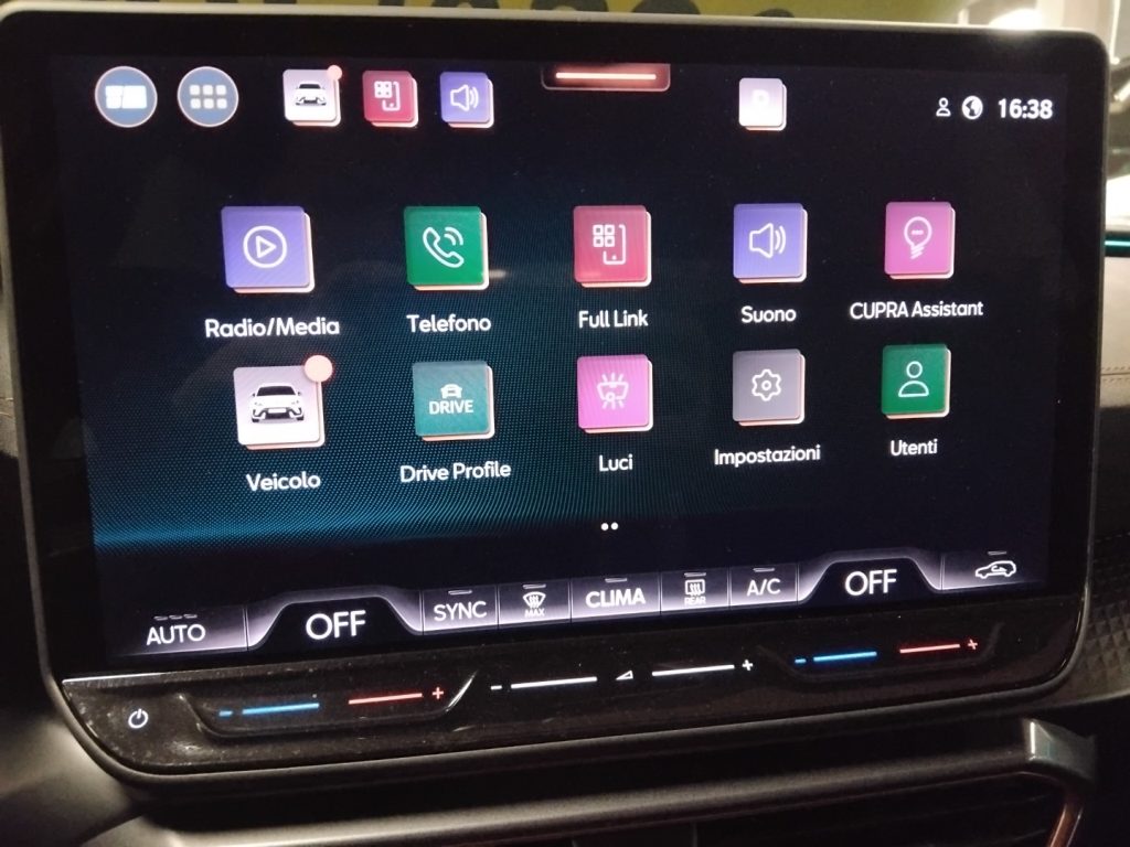 CUPRA Leon 2.0 TDI DSG EDGE PACK - 32