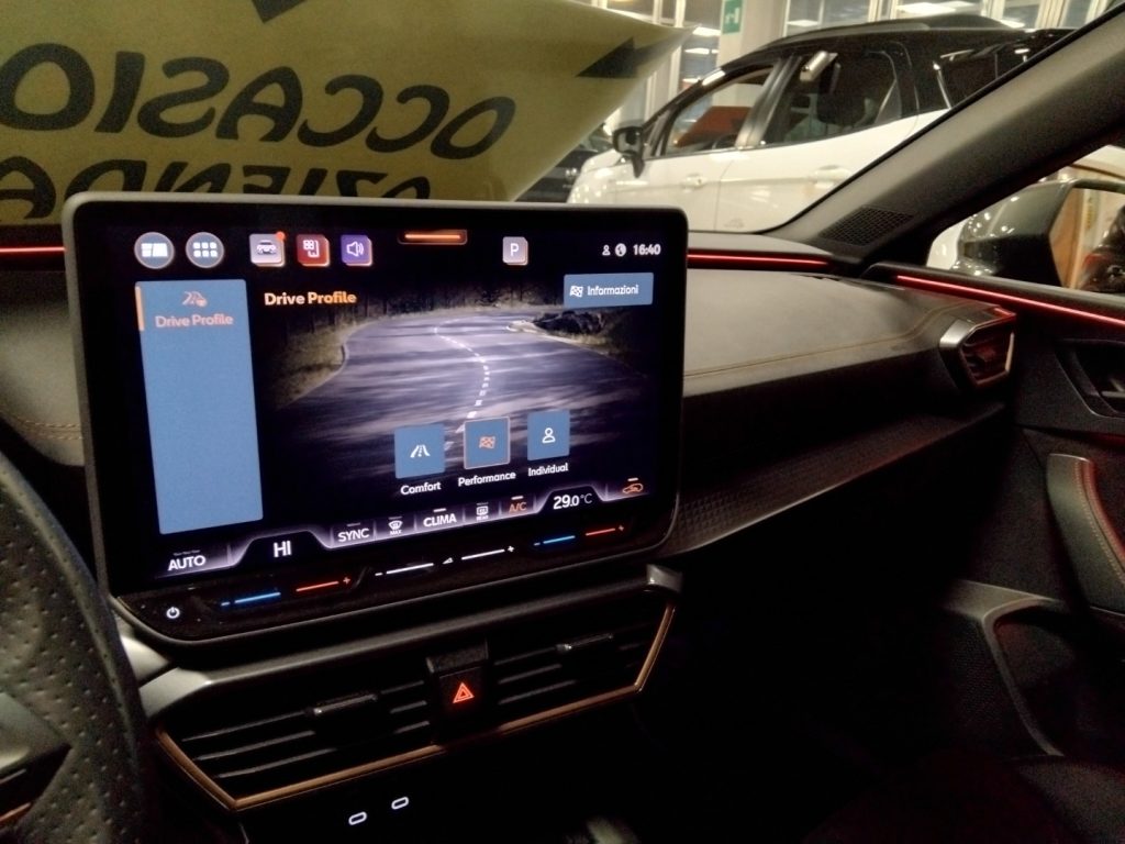 CUPRA Leon 2.0 TDI DSG EDGE PACK - 37