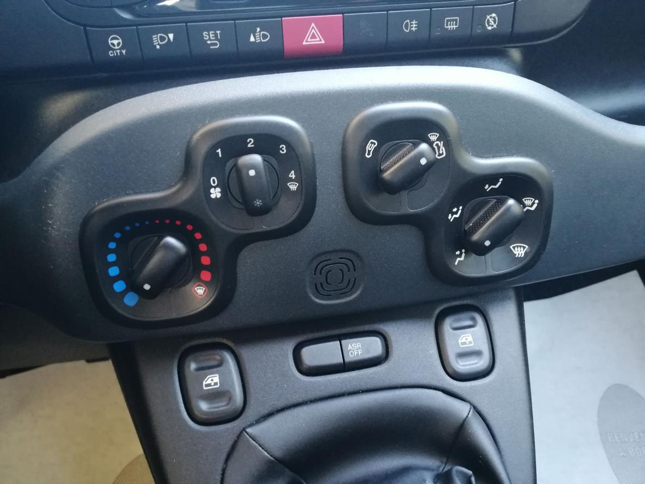 FIAT Panda 1.0 FireFly S&S Hybrid - 16