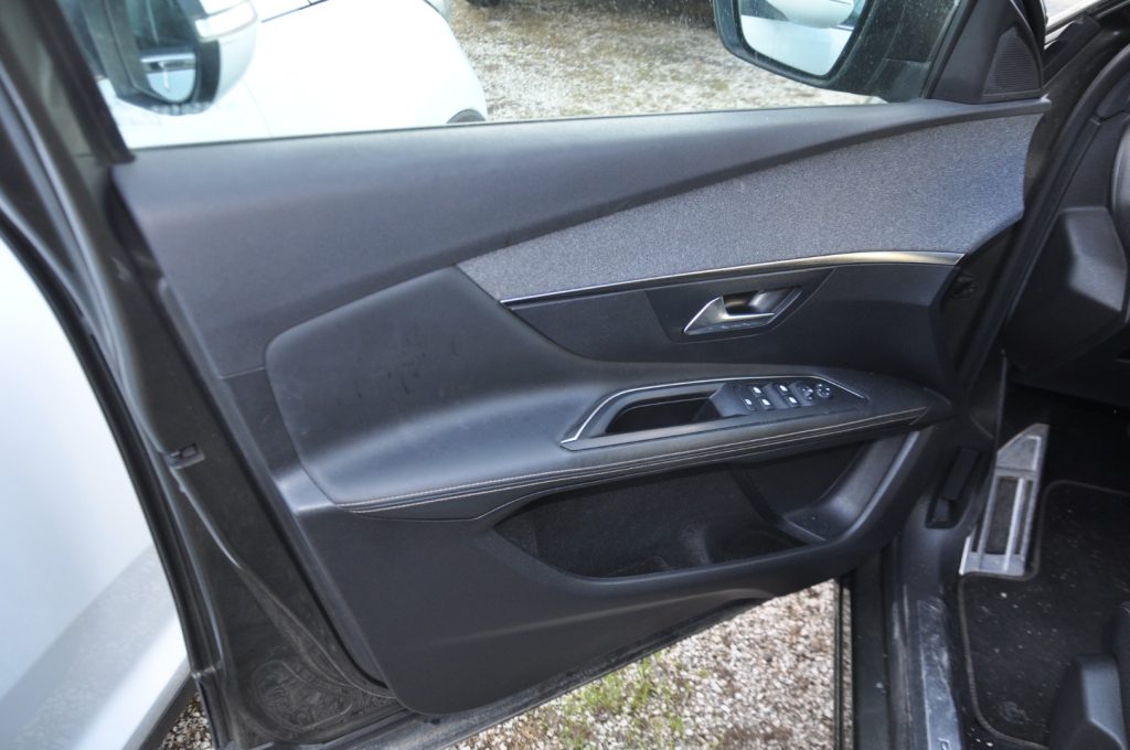 PEUGEOT 3008 BlueHDi 130 S&S EAT 8 GT-LINE - 7