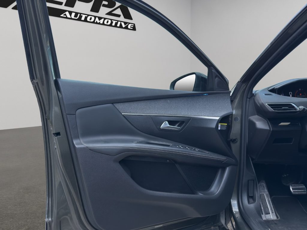 PEUGEOT 3008 BlueHDi 130 S&S EAT 8 GT-LINE - 11
