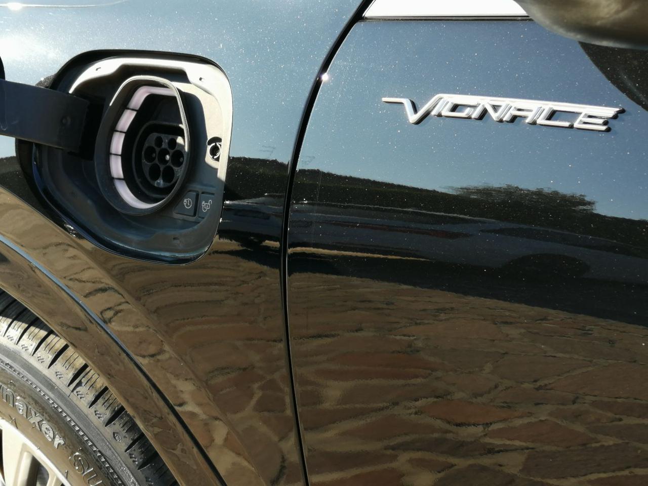 FORD Kuga 2.5 Plug In Hybrid 225 CV CVT 2WD Vignale - 8