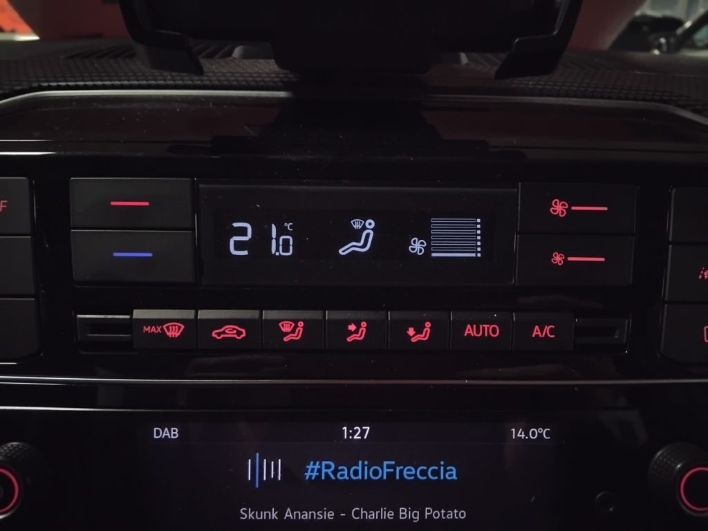 VOLKSWAGEN up! 1.0 5p. EVO move up! VIDEO - 26