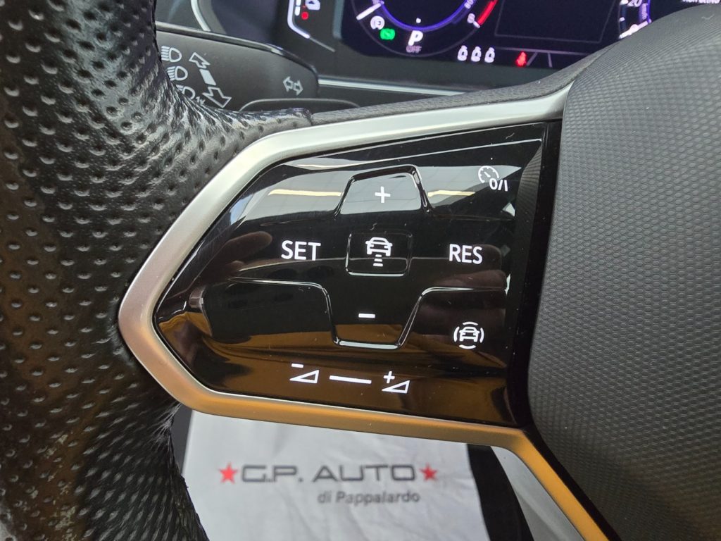 VOLKSWAGEN Tiguan 1.4 TSI eHYBRID DSG R-Line - 12