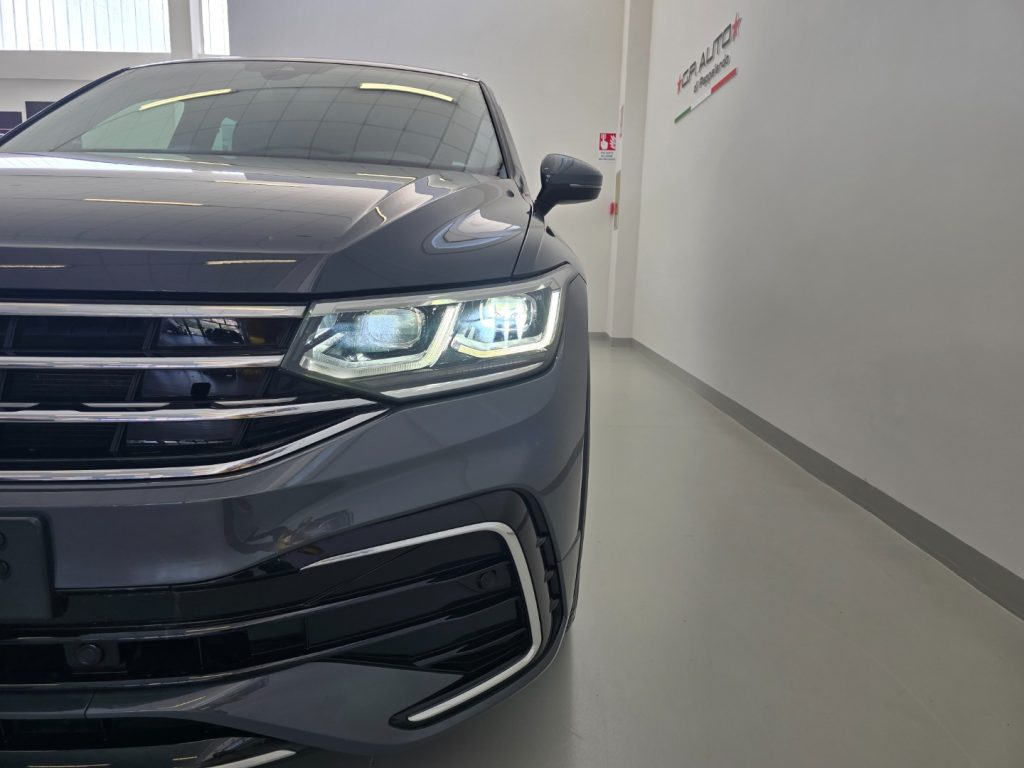 VOLKSWAGEN Tiguan 1.4 TSI eHYBRID DSG R-Line - 25