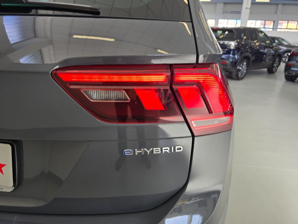 VOLKSWAGEN Tiguan 1.4 TSI eHYBRID DSG R-Line - 26