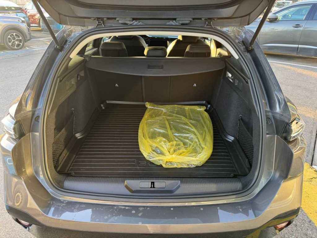 PEUGEOT 308 PureTech Turbo 130 S&S EAT8 SW Allure Pack - 11