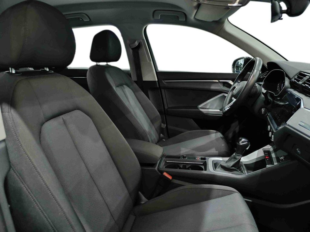 AUDI Q3 35 TDI S tronic Business - 10