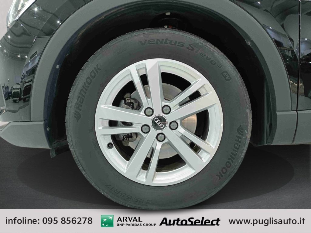 AUDI Q3 35 TDI S tronic Business - 14