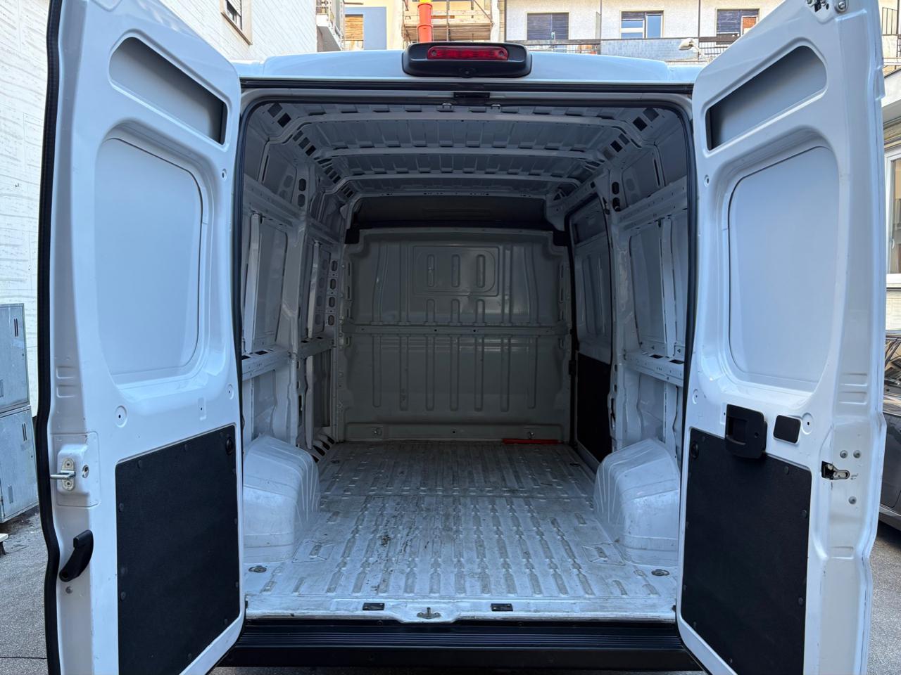 FIAT Ducato 33 2.2 Mjt 140CV PM-TM Furgone 19500€+ IVA - 15