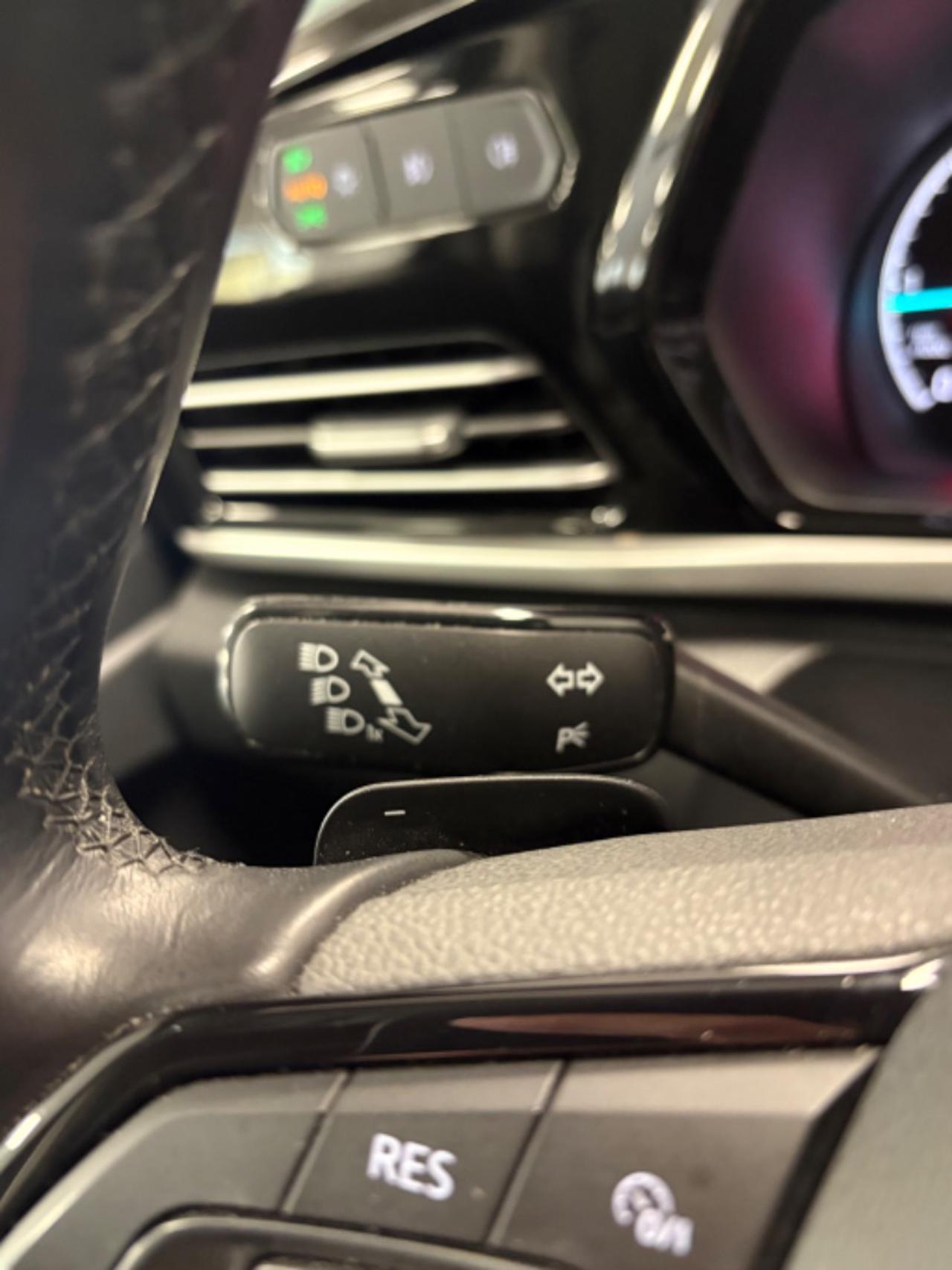 FORD Tourneo Connect 2.0 EcoBlue 122 CV Titanium 7 POSTI IVA ESPOSTA - 11