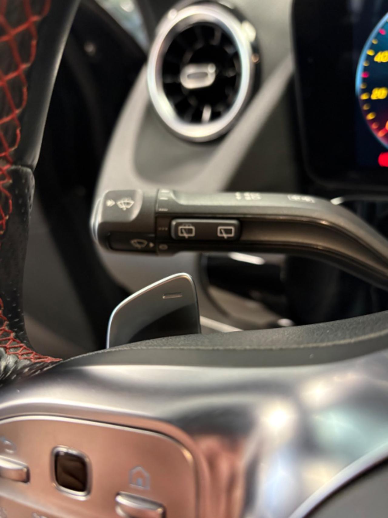 MERCEDES-BENZ GLA 250 e hybrid EQ Premium - 12