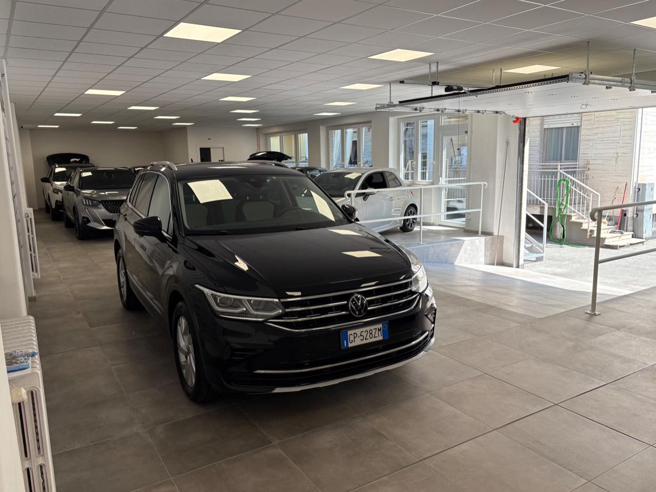 VOLKSWAGEN Tiguan 1.4 TSI eHYBRID DSG Elegance IVA ESPOSTA - 3