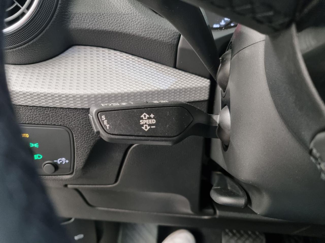 AUDI Q2 35 TFSI S tronic Admired - 37