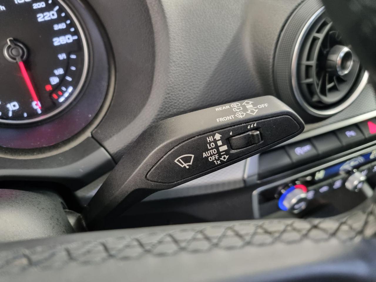 AUDI Q2 35 TFSI S tronic Admired - 19