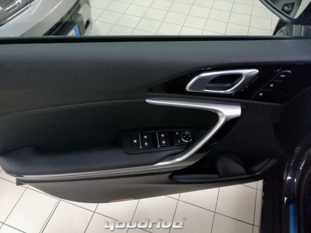 KIA XCeed / 1.0 T-GDi 115 CV MHEV DCT Business - 15