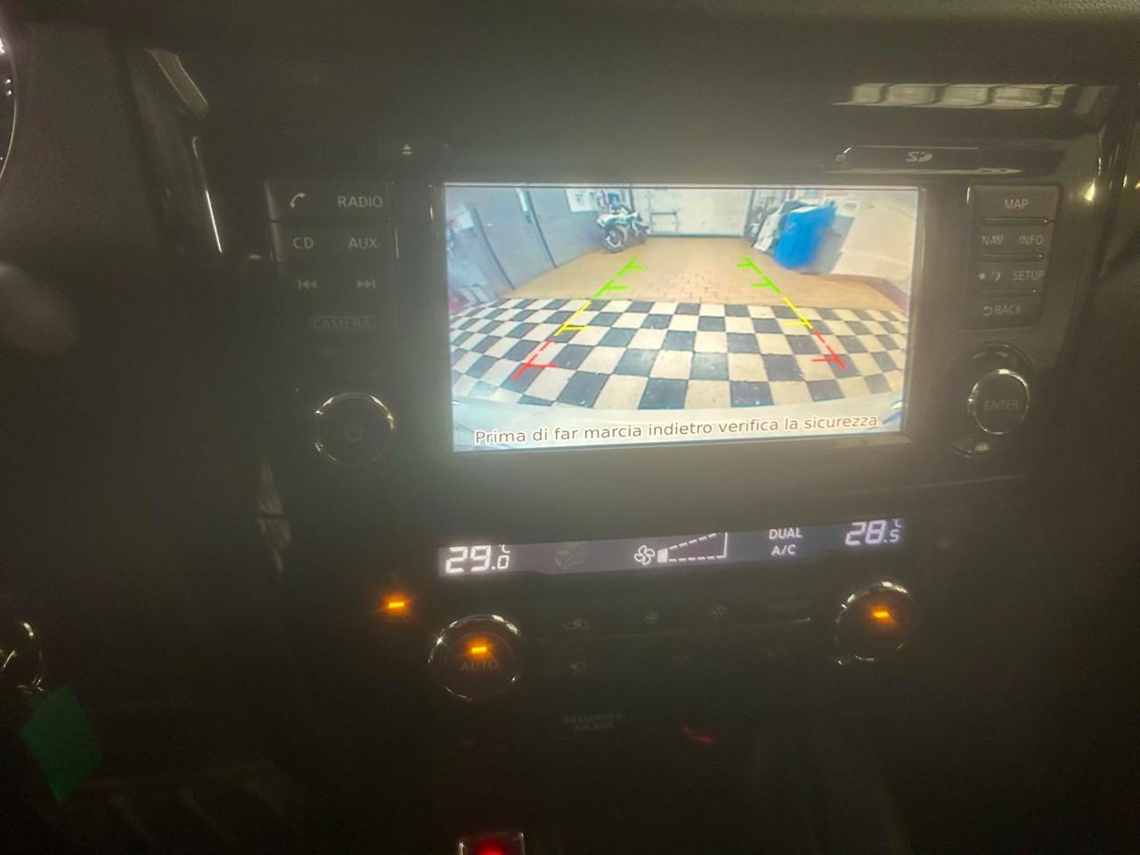 NISSAN Qashqai 1.5 dCi Acenta - 12