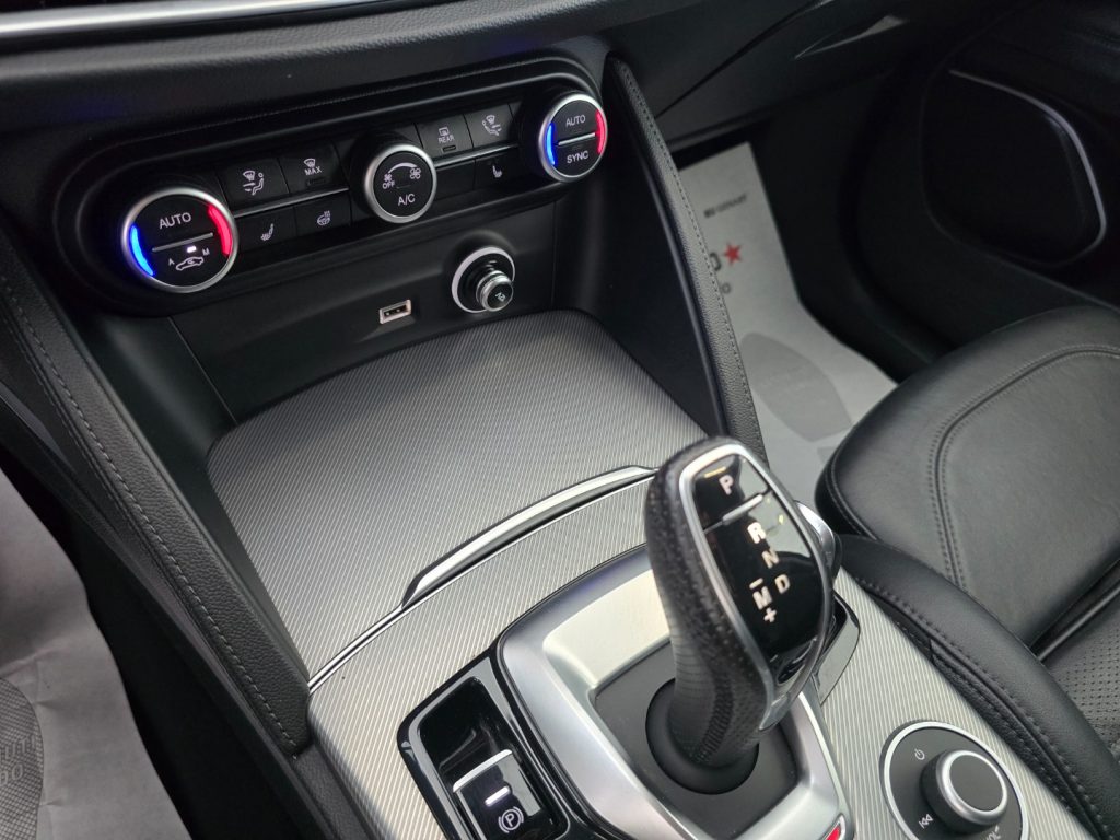 ALFA ROMEO Stelvio 2.2 TD 190 CV AT8 Q4 Sprint - 23