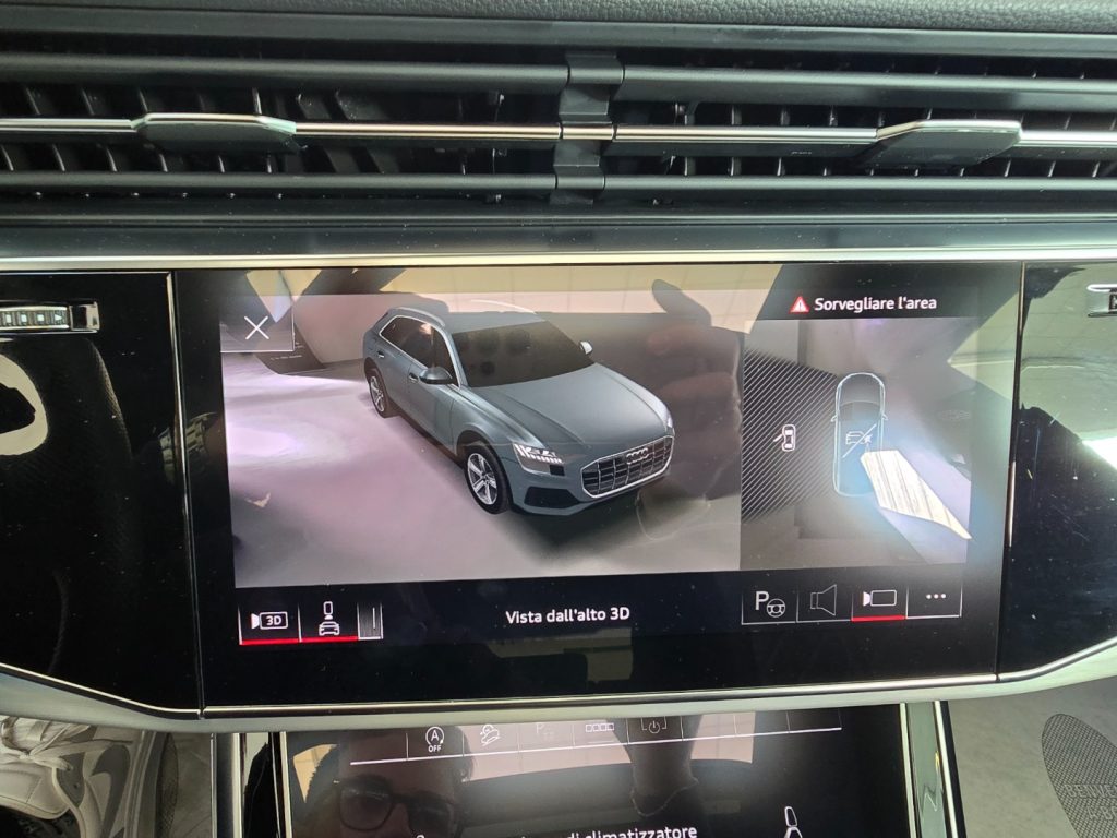 AUDI Q8 50 TDI 286 CV quattro tiptronic Sport + Tetto - 23