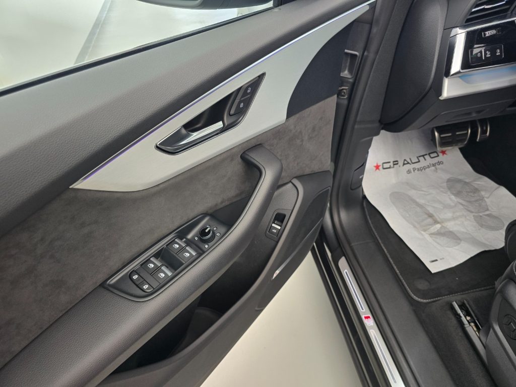AUDI Q8 50 TDI 286 CV quattro tiptronic Sport + Tetto - 27