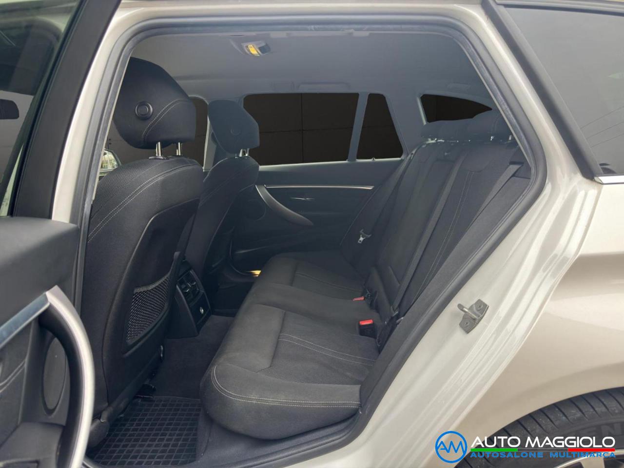 BMW 318 d Touring aut. Sport 2.0 150 CV PREZZO REALE - 12