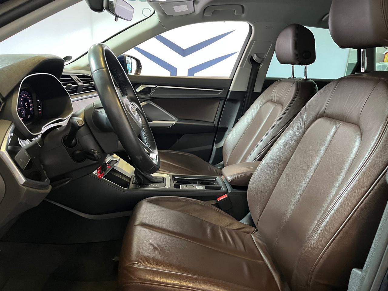 AUDI Q3 35 TDI S tronic Business Advanced - 8