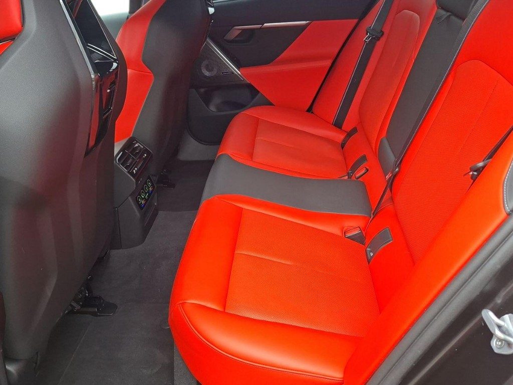 BMW M5 Touring Mdriver Aut. + Freni Carbo - 11