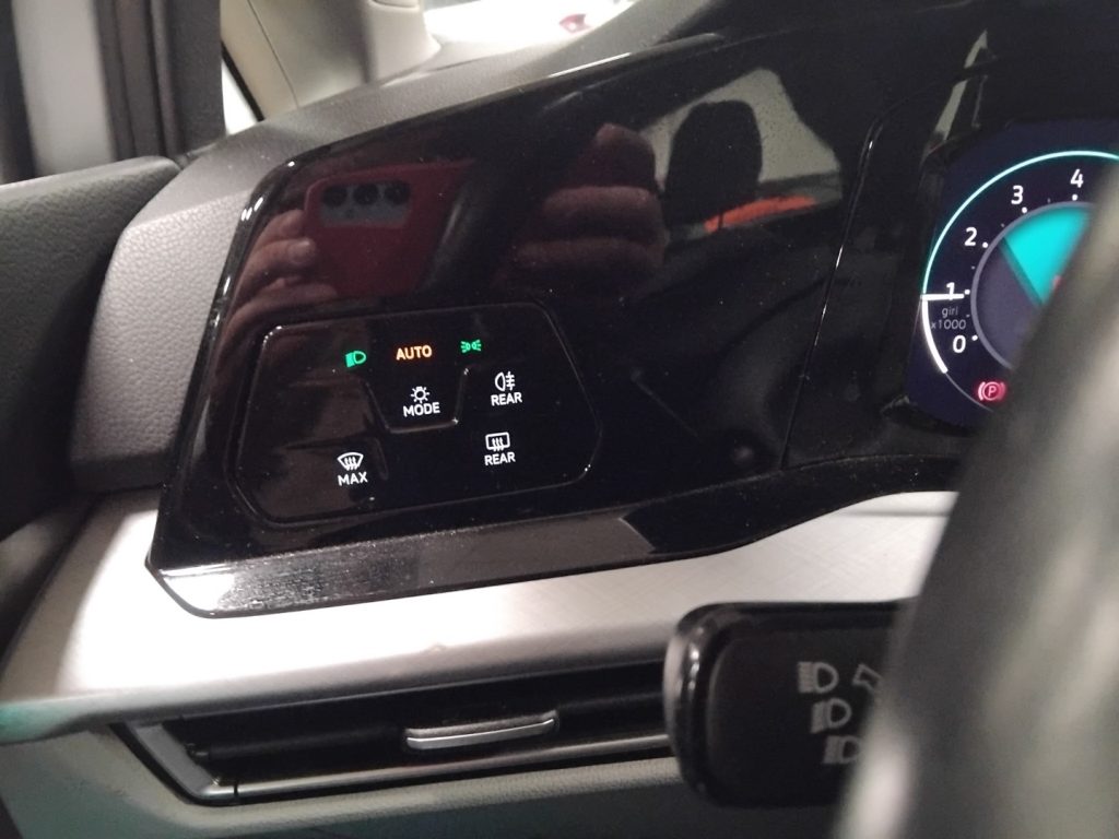 VOLKSWAGEN Golf 1.0 eTSI EVO Life DSG 17 MHEV - 21