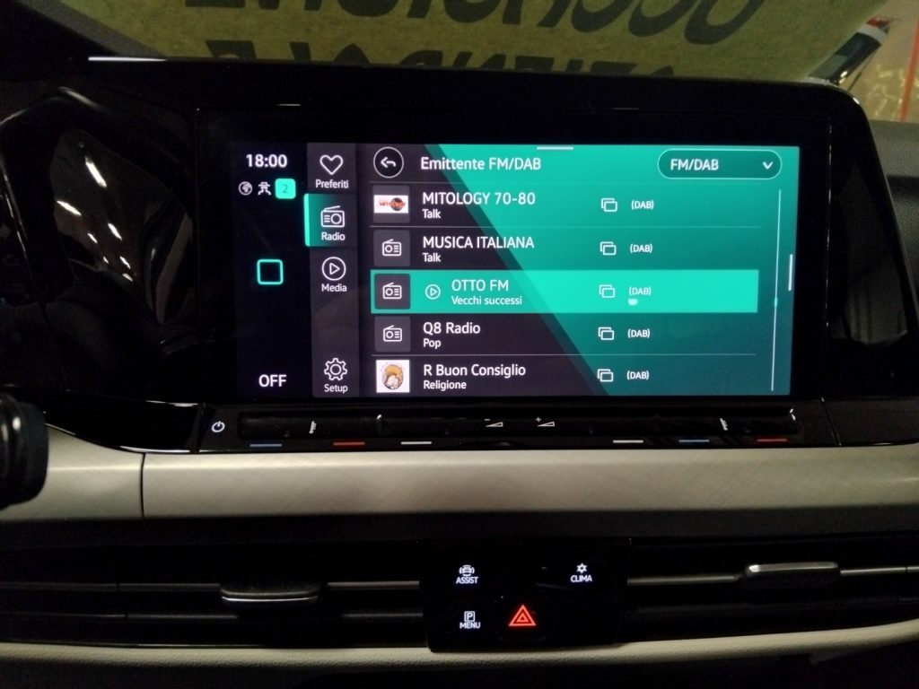 VOLKSWAGEN Golf 1.0 eTSI EVO Life DSG 17 MHEV - 27