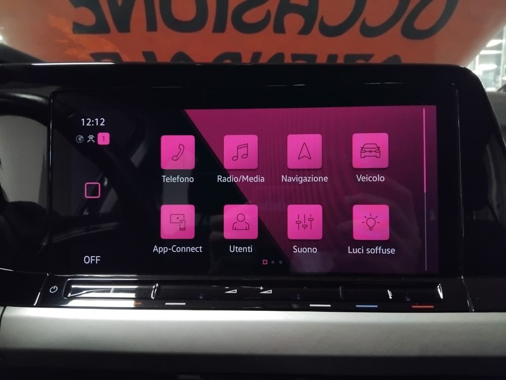 VOLKSWAGEN Golf 1.0 eTSI EVO Life DSG 17 MHEV - 22