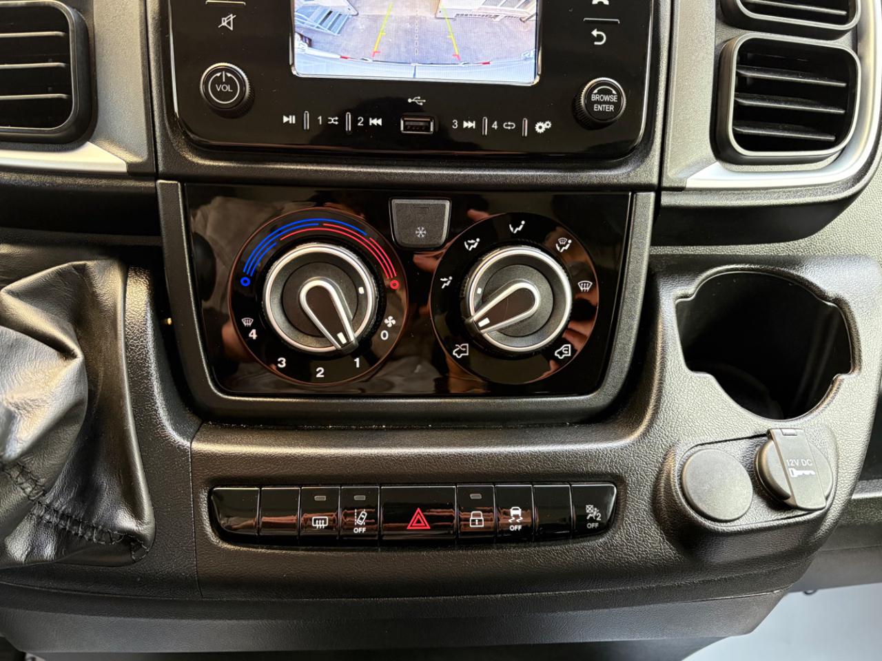 PEUGEOT Boxer 33 2.2 BlueHDi 140 S&S PM-TM Furgone + IVA - 17