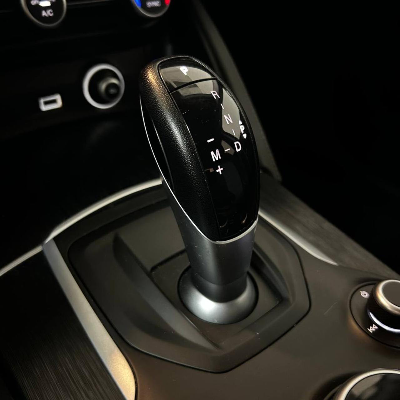 ALFA ROMEO Stelvio 2.2 Turbodiesel 160 CV AT8 RWD Business - 27