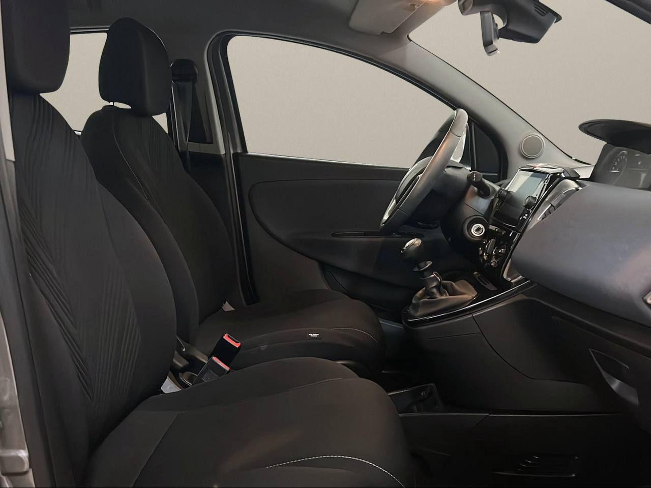 LANCIA Ypsilon 1.0 FireFly 5 porte S&S Hybrid Ecochic Gold - 11