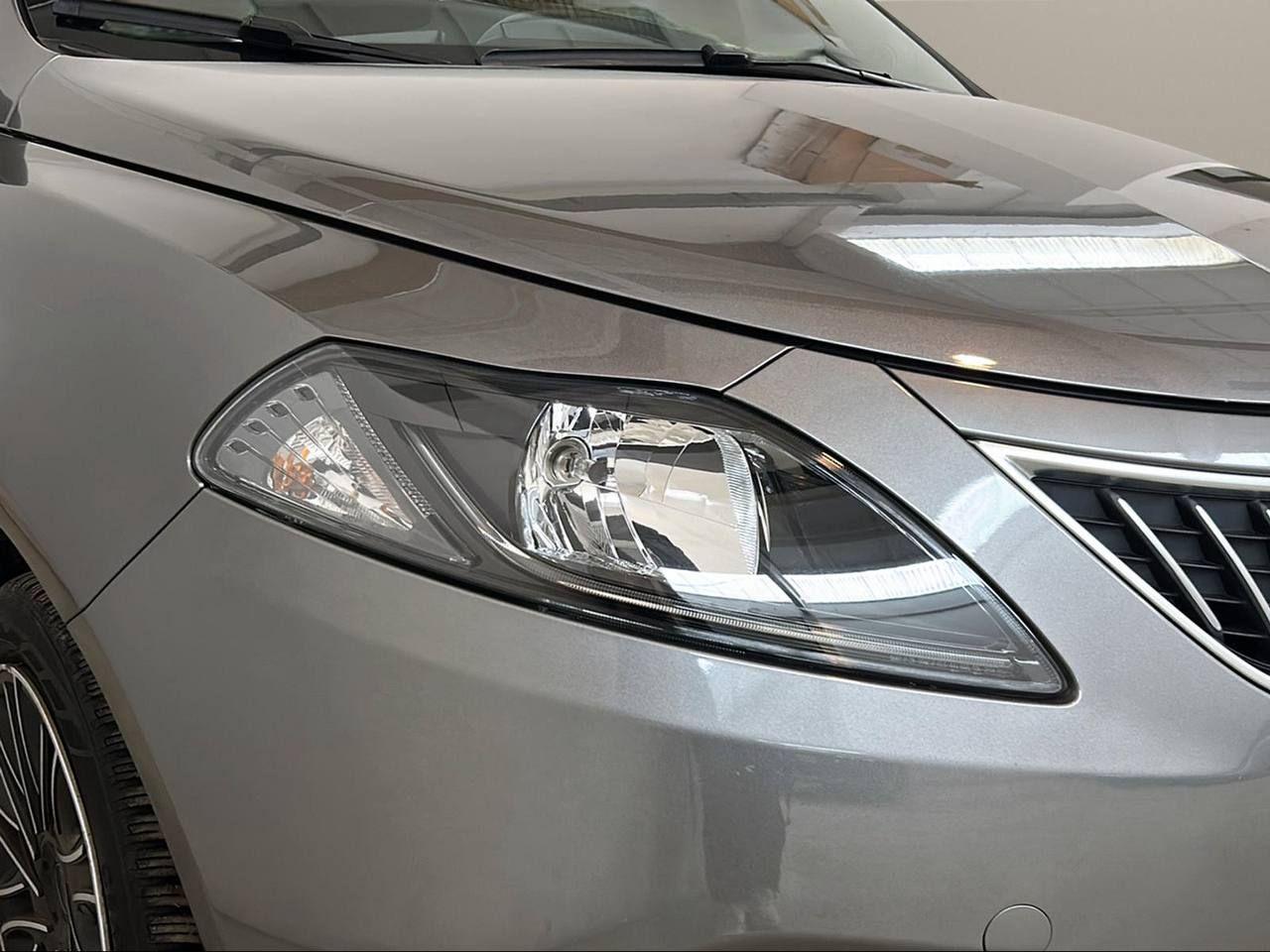 LANCIA Ypsilon 1.0 FireFly 5 porte S&S Hybrid Ecochic Gold - 29