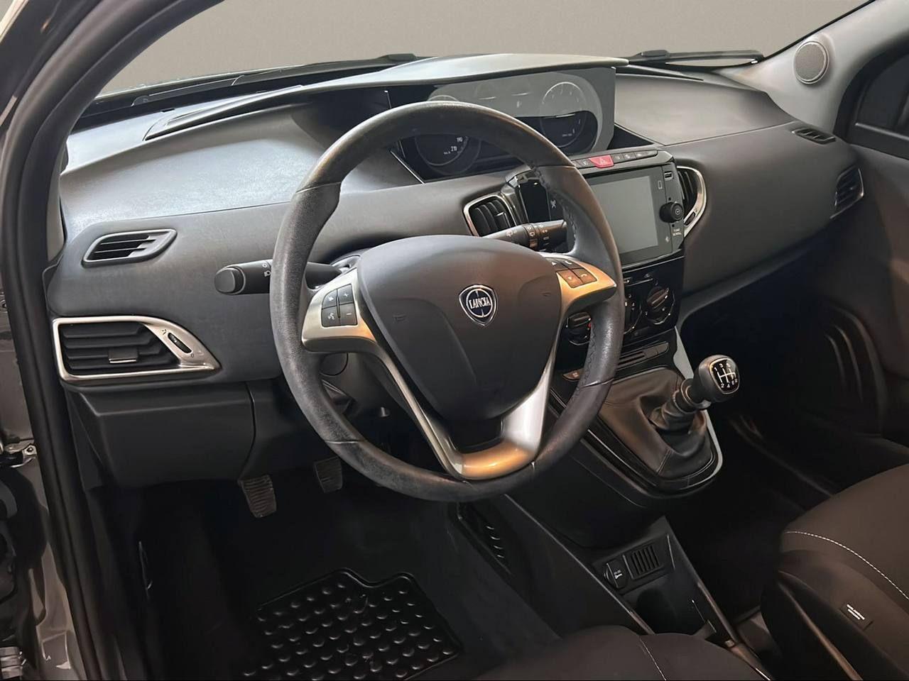 LANCIA Ypsilon 1.0 FireFly 5 porte S&S Hybrid Ecochic Gold - 18