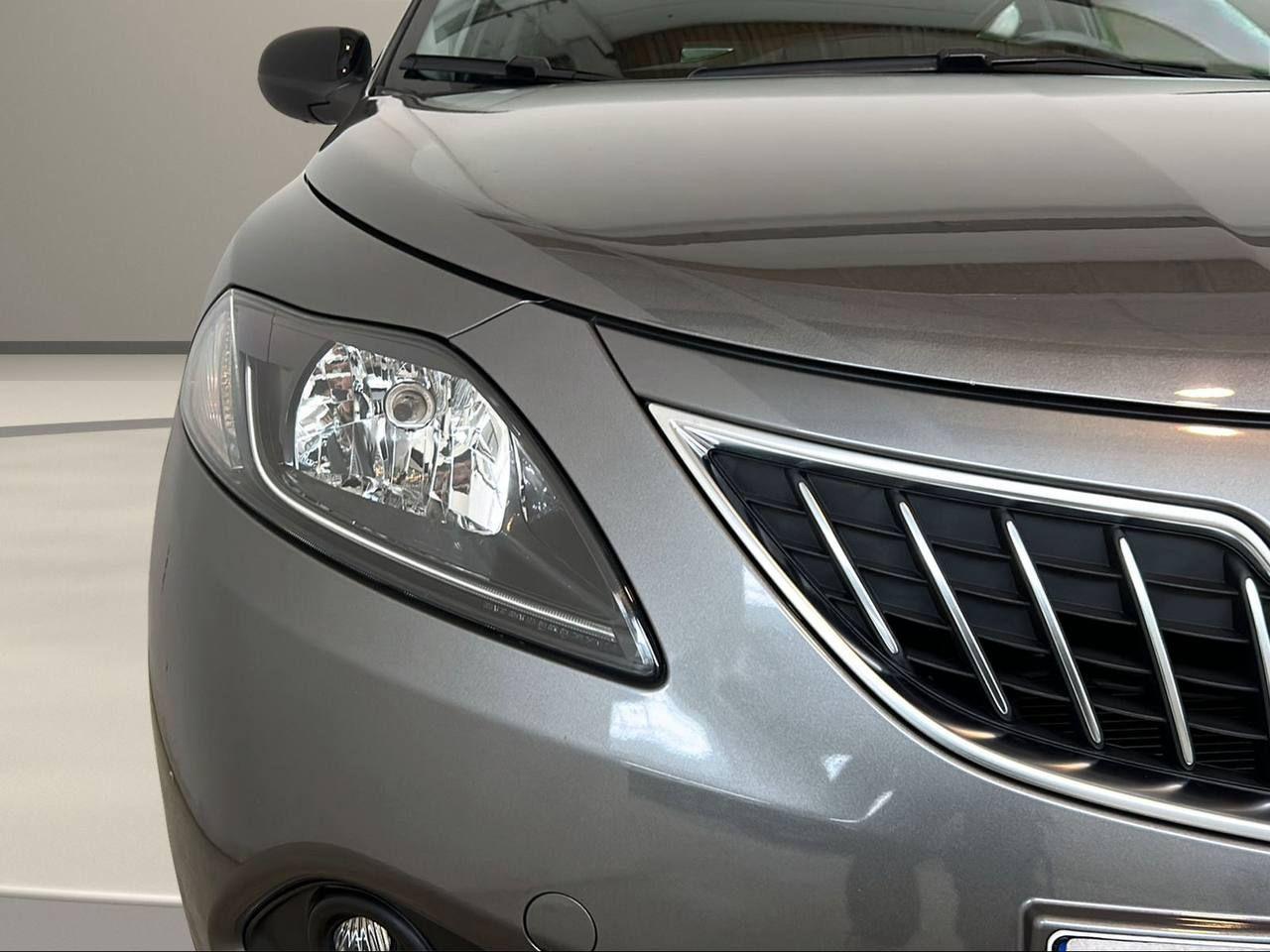 LANCIA Ypsilon 1.0 FireFly 5 porte S&S Hybrid Ecochic Gold - 28