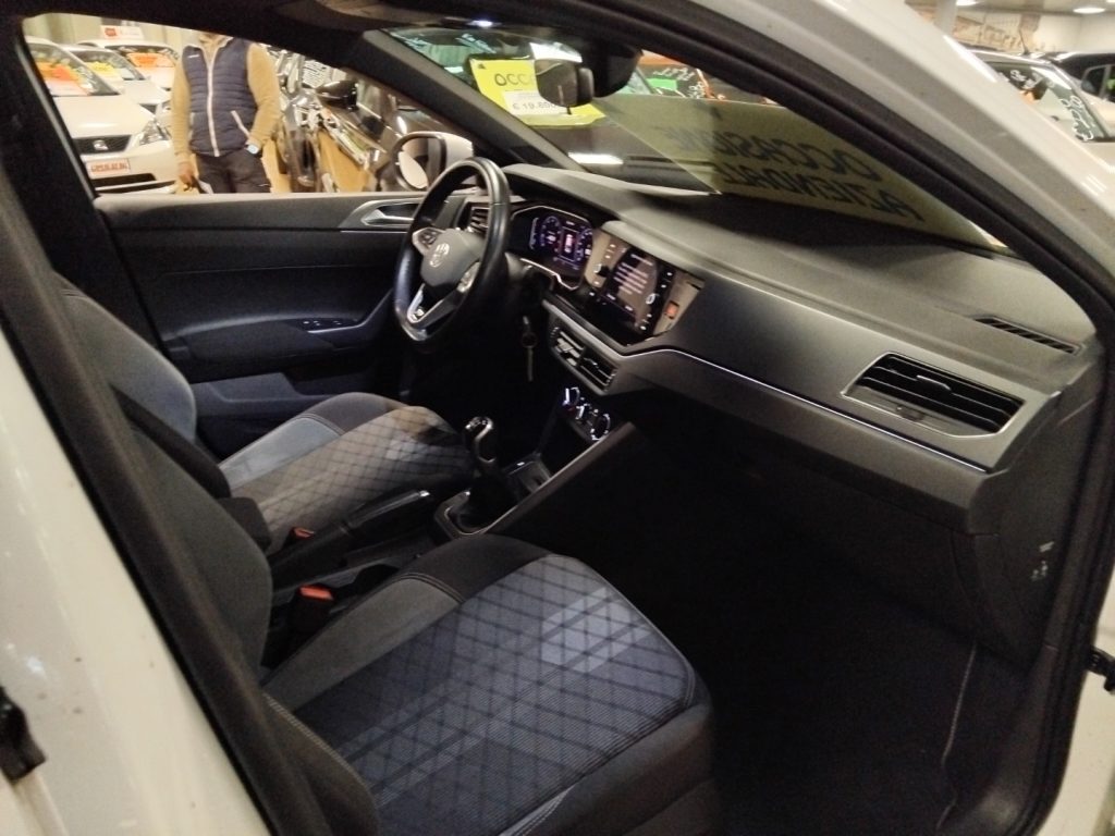 VOLKSWAGEN Taigo 1.0 TSI R-LINE 110 CV Life - 13