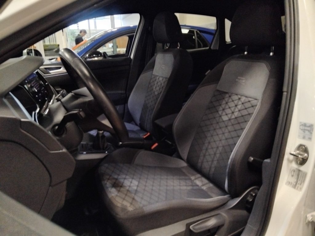 VOLKSWAGEN Taigo 1.0 TSI R-LINE 110 CV Life - 15