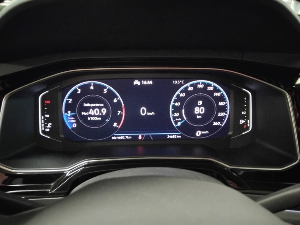 VOLKSWAGEN Taigo 1.0 TSI R-LINE 110 CV Life - 16