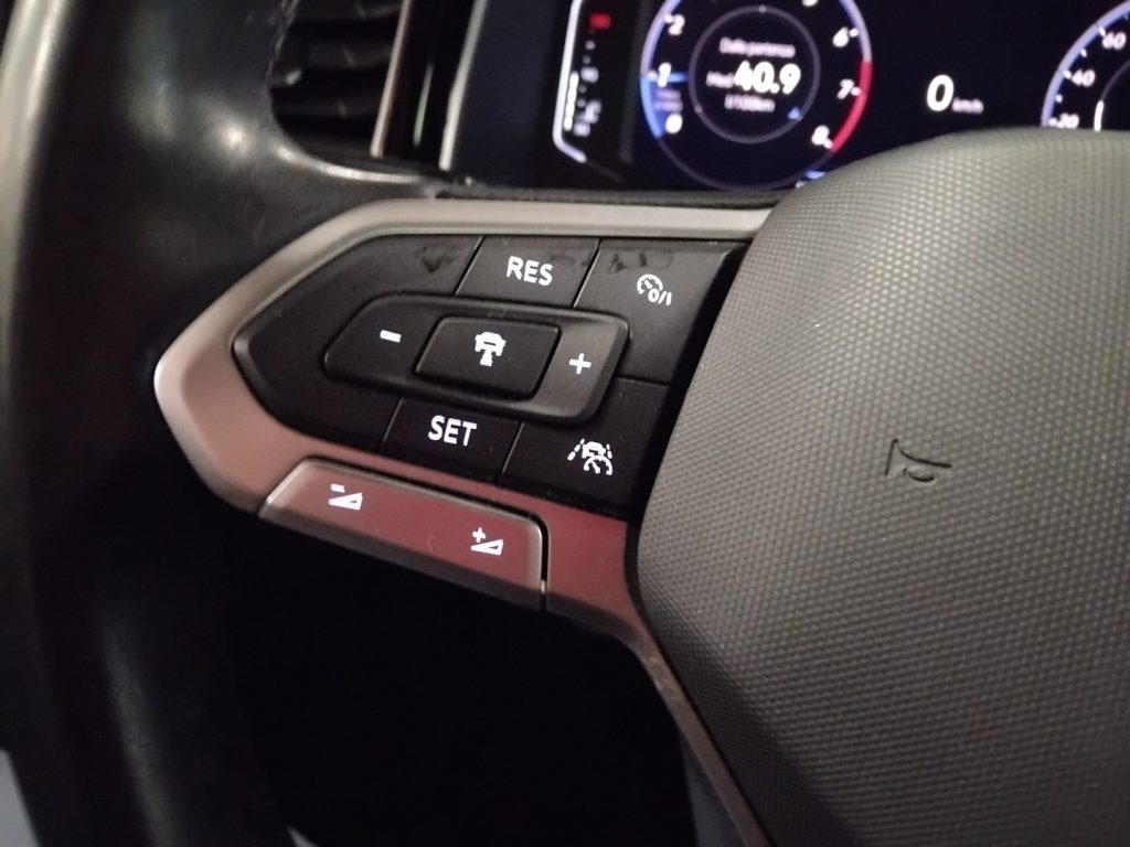 VOLKSWAGEN Taigo 1.0 TSI R-LINE 110 CV Life - 21