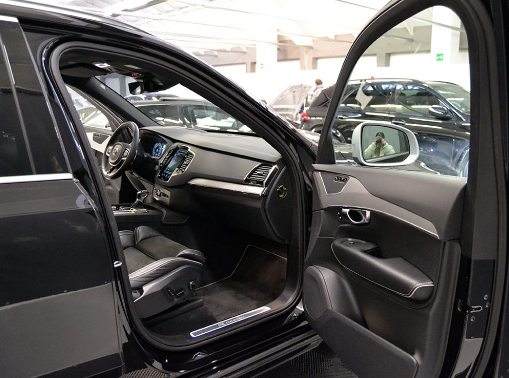 VOLVO XC90 D5 AWD Geartronic 7 posti R-design Km 40.000 ** - 5