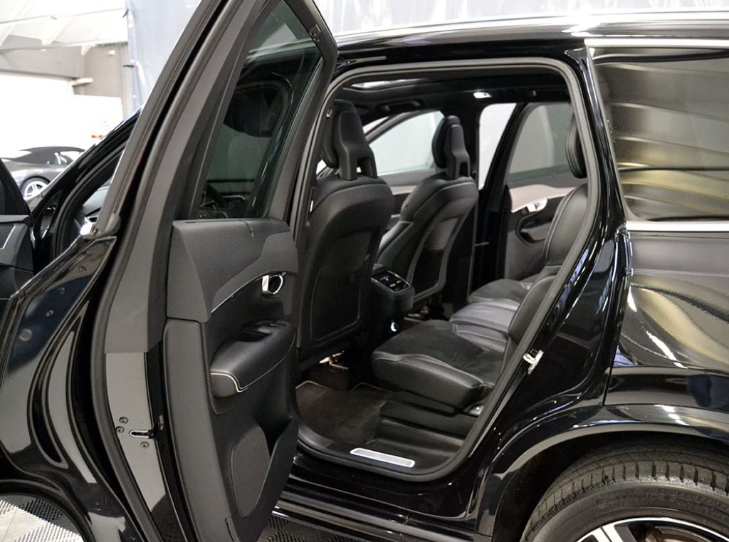 VOLVO XC90 D5 AWD Geartronic 7 posti R-design Km 40.000 ** - 3