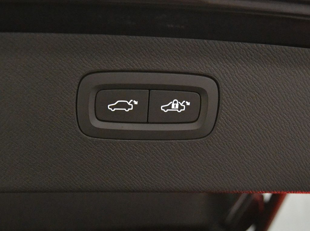 VOLVO XC90 D5 AWD Geartronic 7 posti R-design Km 40.000 ** - 21