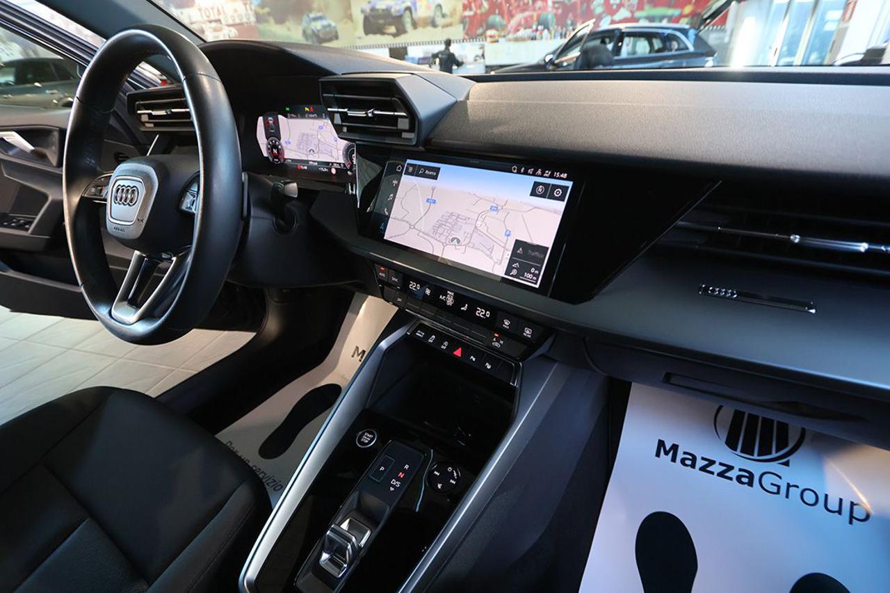 AUDI A3 30 TFSI Sedan S-Tronic Business Advanced - 37