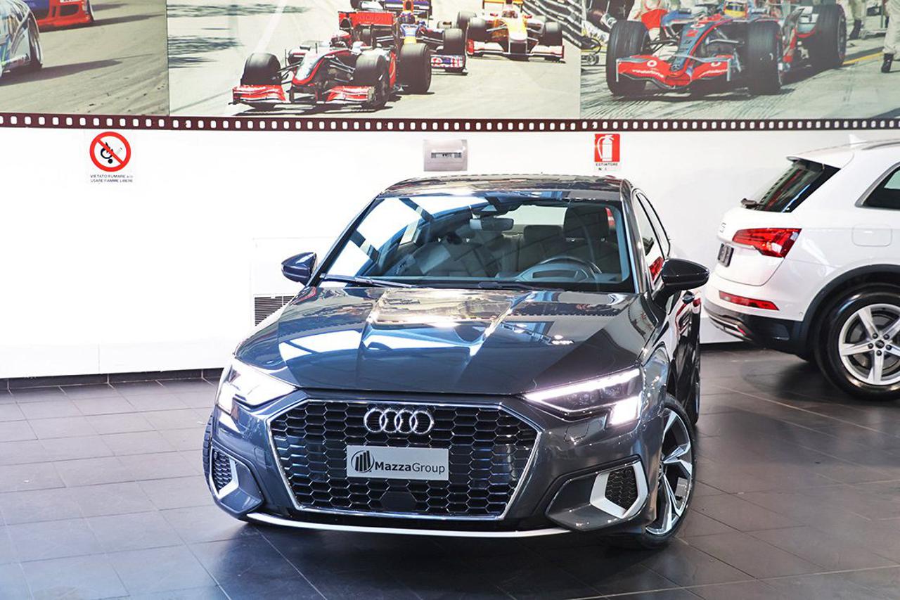 AUDI A3 30 TFSI Sedan S-Tronic Business Advanced - 5