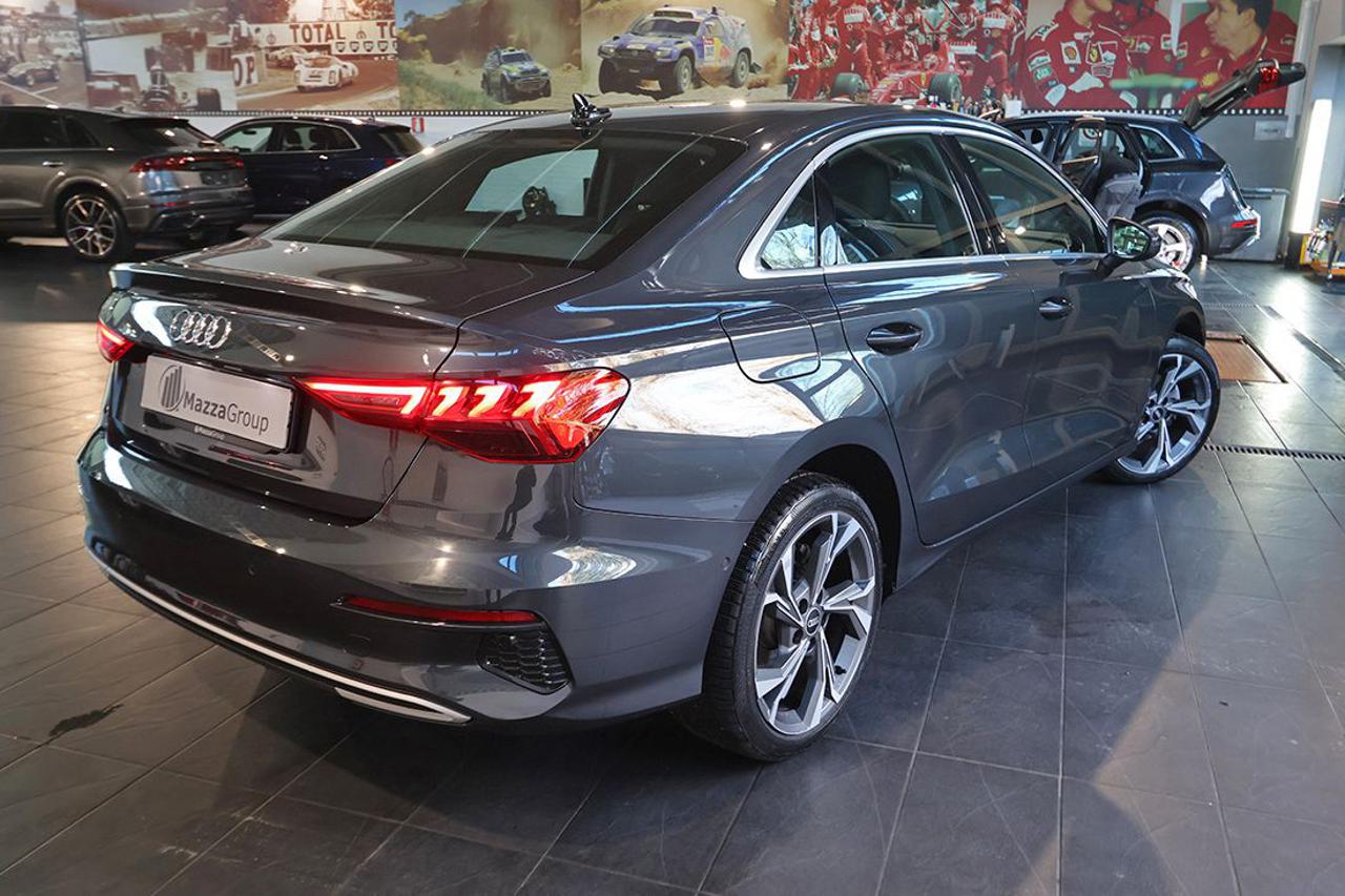 AUDI A3 30 TFSI Sedan S-Tronic Business Advanced - 9