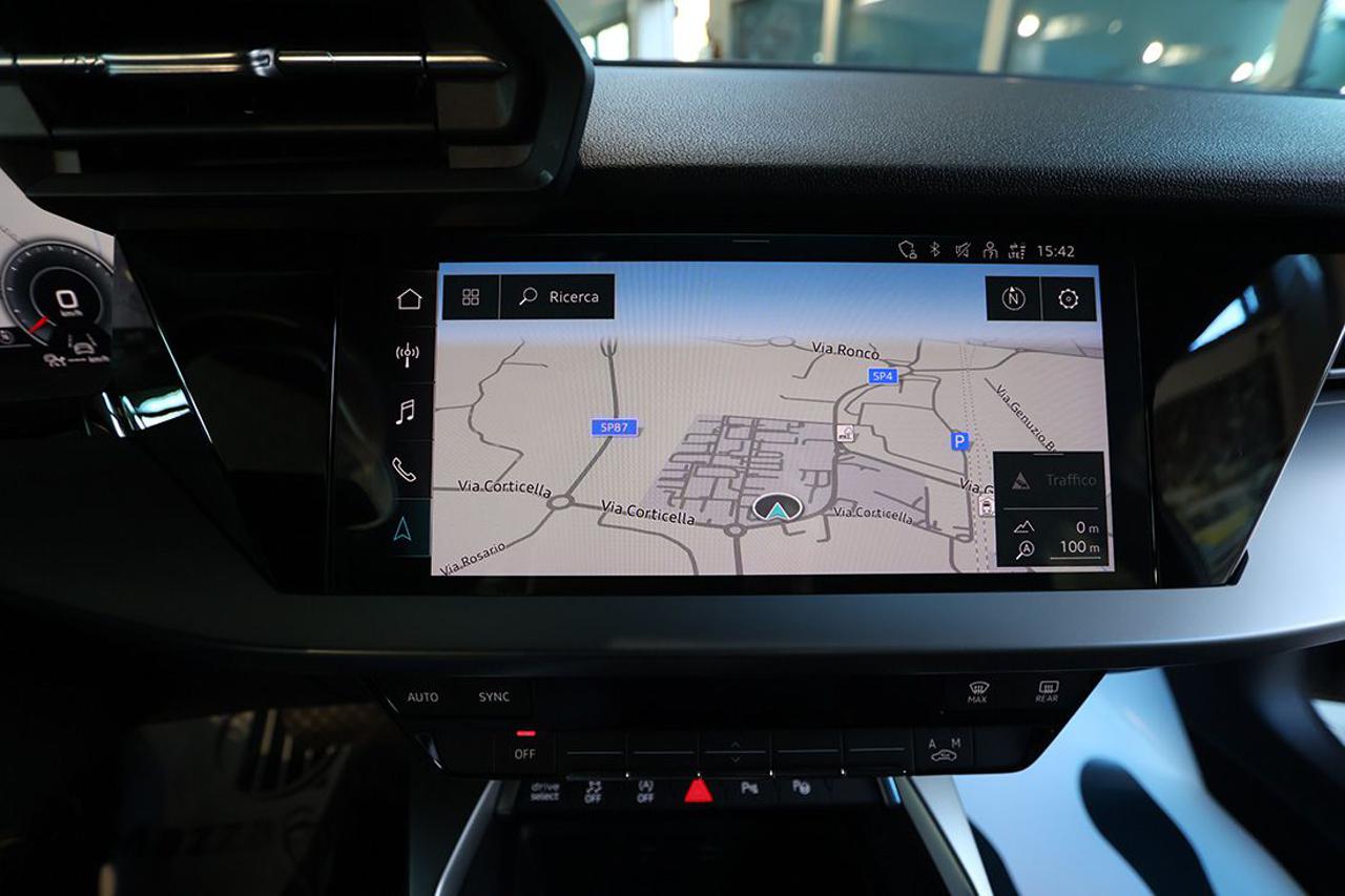 AUDI A3 30 TFSI Sedan S-Tronic Business Advanced - 23