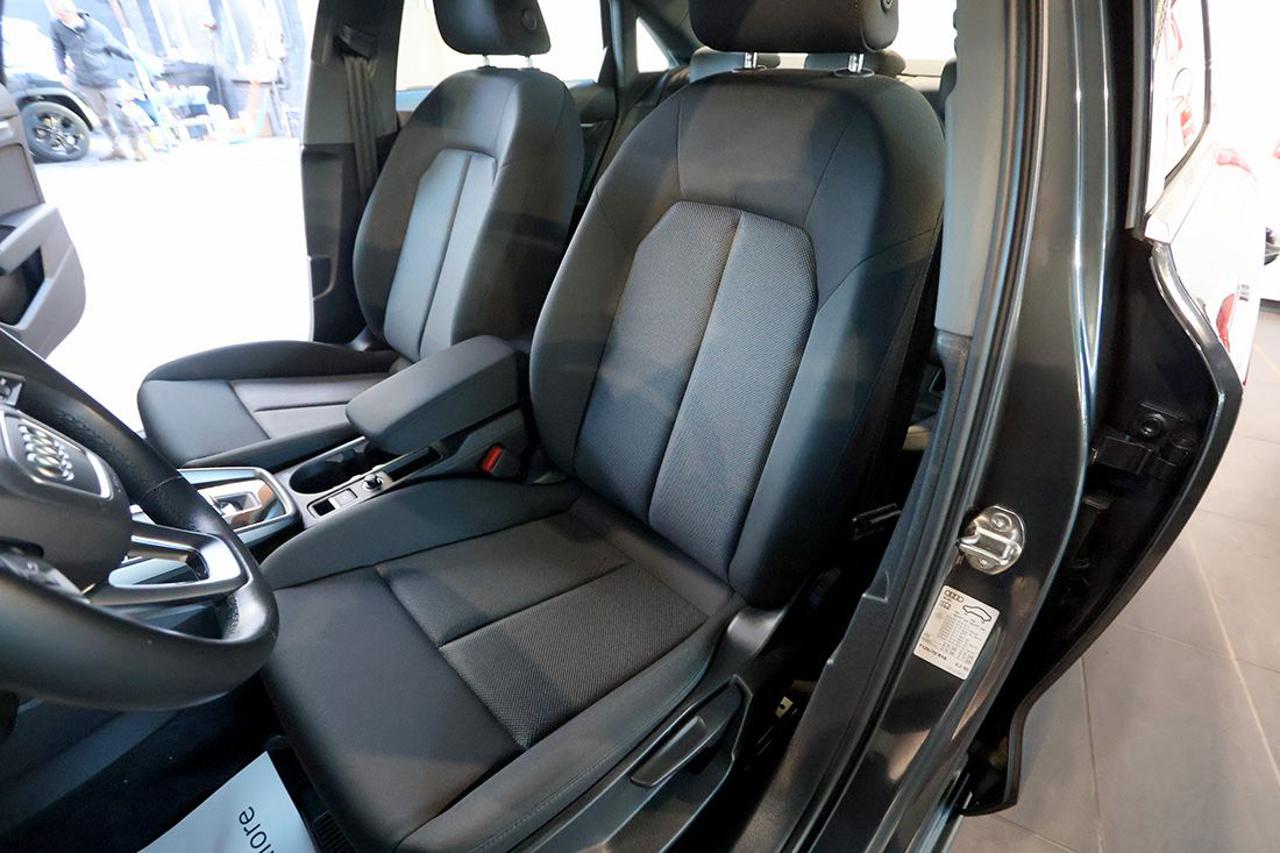 AUDI A3 30 TFSI Sedan S-Tronic Business Advanced - 17