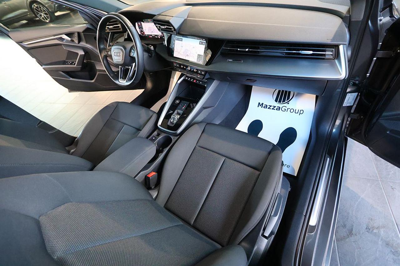 AUDI A3 30 TFSI Sedan S-Tronic Business Advanced - 15