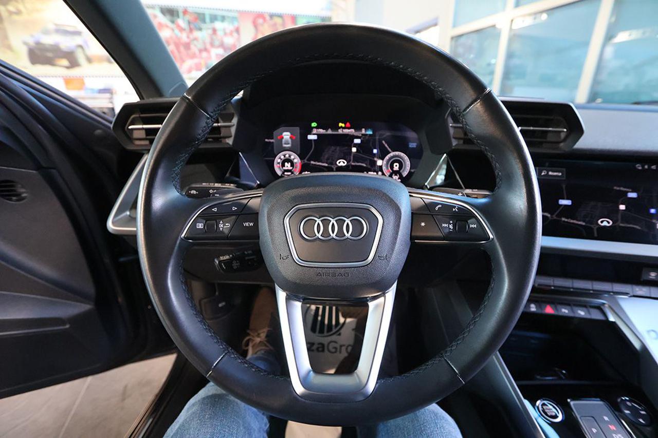 AUDI A3 30 TFSI Sedan S-Tronic Business Advanced - 20